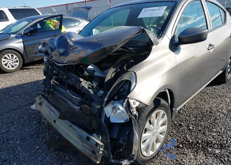 2016 Nissan Versa 1.6 S+ z USA, uszkodzony, nr VIN 3N1CN7APXGL817897